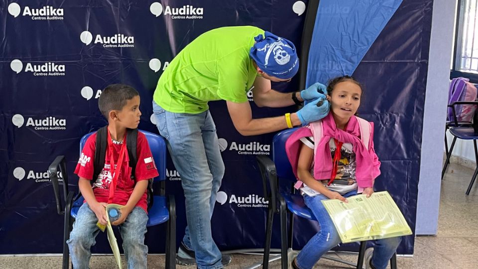 Un año más Audika y Acansa unidos por los niños saharauis