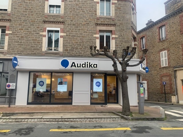 Vue de la façade du centre Audika Dinard