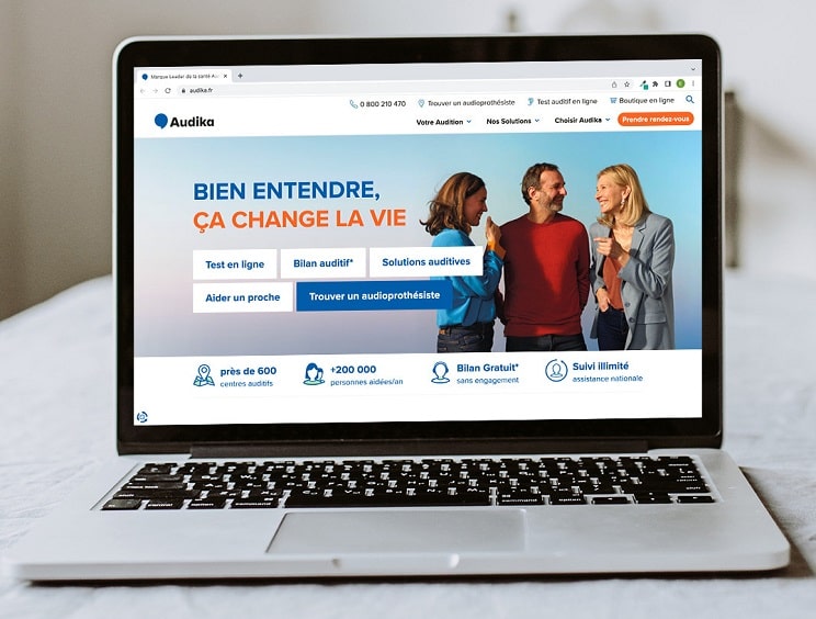 Ecran d'ordinateur portable avec le nouveau site Audika en ligne
