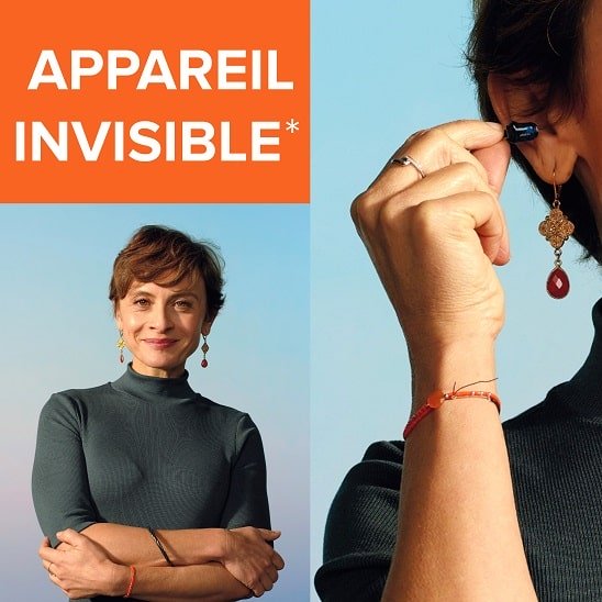 Une femme profite d'appareils auditifs 100% invisible grâce aux intra-auriculaires Audika, sur ordonnance uniquement