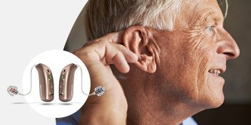 Bild på hörapparater bakom örat som du kan välja om du ej vill ha allt-i-örat-hörapparater.